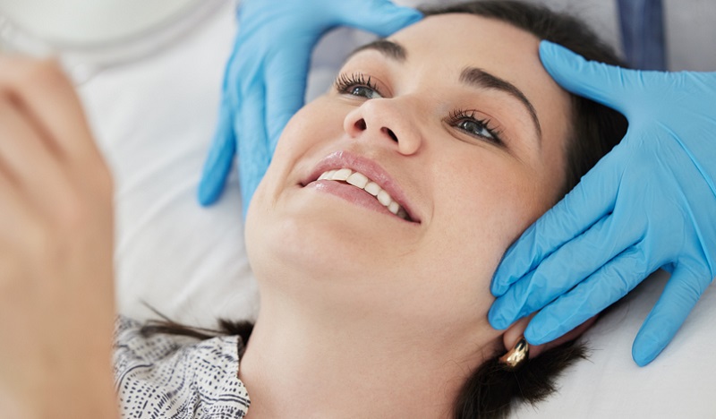 Υβριδική ρινοπλαστική: Τι είναι, πώς εξελίχθηκε και ποιες οι σύγχρονες τεχνικές