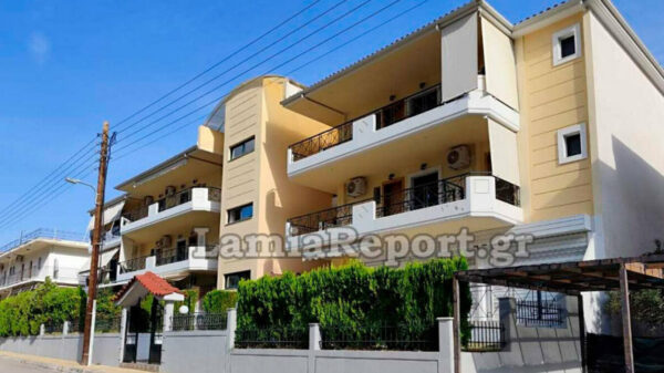 Ανατροπή στην δολοφονία της ηλικιωμένης στα Καμένα Βούρλα: Αθώα η οικιακή βοηθός που έμεινε στη φυλακή 18 μήνες