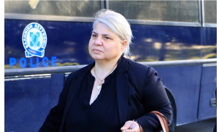 Δίκη για τα Τέμπη: «Θέλω να βλέπω όλους τους κατηγορούμενους στην αίθουσα» – Συγκλονίζει η μητέρα της Κλαούντια