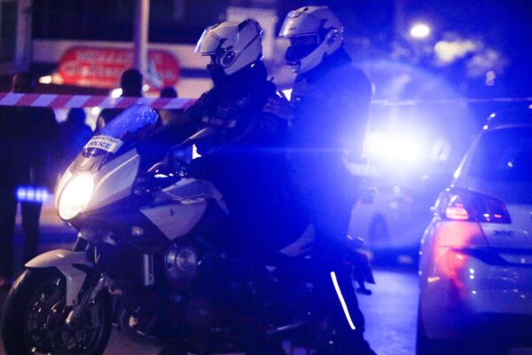 Θεσσαλονίκη: Άνδρας κάλεσε στο «100» και δήλωσε ότι ήθελε να αυτοκτονήσει – Τον έσωσαν αστυνομικοί