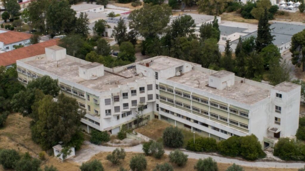 57χρονος τρόφιμος στραγγάλισε 46χρονο που έμενε στο ίδιο δωμάτιο μέσα στο ψυχιατρείο στο Δαφνί