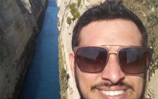 Κόρινθος: Σκοτώθηκε σε τροχαίο ο διευθυντής του δημοτικού σχολείου Φενεού – Έπεσε σε ρέμα με το αυτοκίνητο