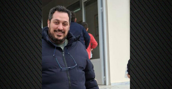 Πήγαινε να συναντήσει την οικογένειά του ο 37χρονος διευθυντής του δημοτικού σχολείου στον Φενεό που σκοτώθηκε σε τροχαίο