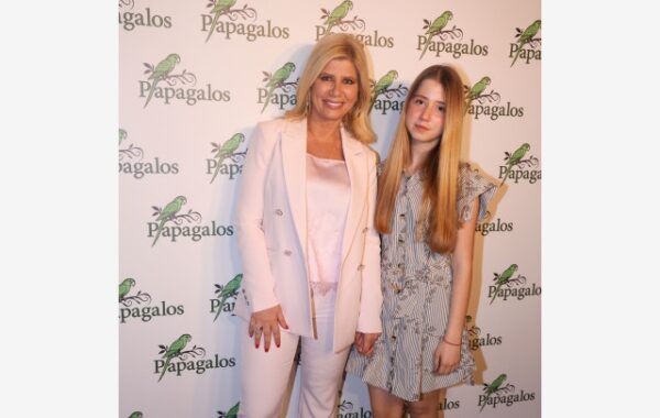 “Papagalos Athens”: Λαμπερά εγκαίνια για το νέο hotspot της Γλυφάδας που φέρνει τη σύγχρονη ελληνική κουζίνα στο επίκεντρο!