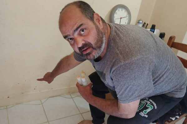 Μόνο στο zinapost.gr ο 55χρονος που καταδικάστηκε επειδή παράτησε 9 γατάκια: Με σταυρώνουν σαν τον Χριστό! Εγώ έδωσα τη ζωή μου και το υστέρημα μου για να περιθάλψω ζώα, το σπίτι το είχα κάνει καταφύγιο, απλά δεν άντεχα άλλο να τα συντηρώ….