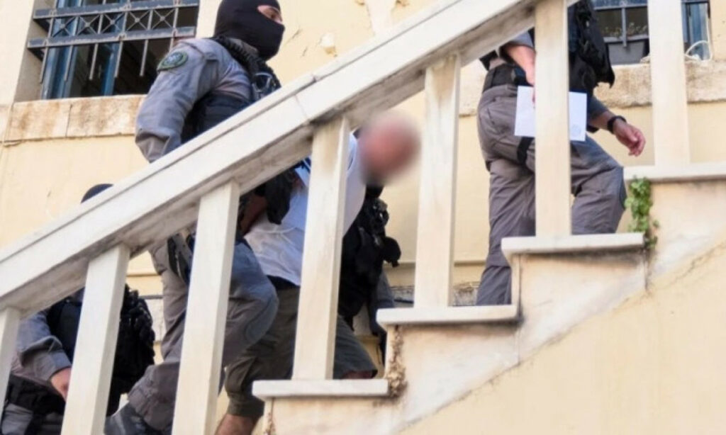 Σταυρούλα Λεβεντάκη: «Κρύβομαι, δεν θέλω να μπω μέσα», έλεγε ο δράστης στη σύζυγό του πριν συλληφθεί