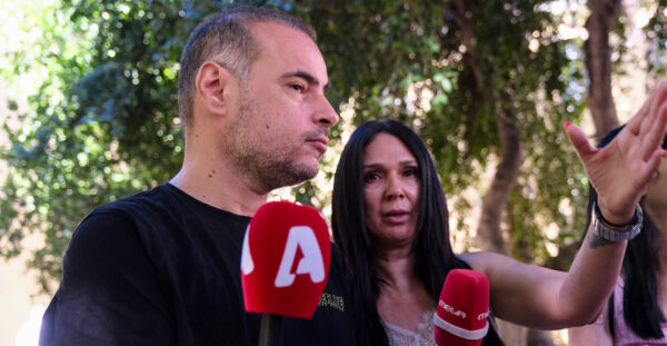 «Αντί να κάνει τον σταυρό της που δεν την έσφαξε τόσα χρόνια, βγαίνει και βρίζει την αδερφή μου»: Οργισμένος ο αδερφός της Σταυρούλας με τη σύζυγο του Σκοπιανού δολοφόνου