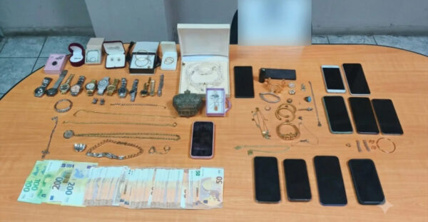 Σπείρα με έδρα στον Άνω Κορυδαλλό και συνεργό στα Άνω Λιόσια «ξάφριζε» κοσμηματοπωλεία στην Αττική: Πώς δρούσαν, 370.000 ευρώ η λεία τους