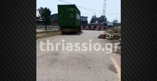 Φορτηγό στον Ασπρόπυργο έχασε τον έλεγχο και μπήκε σε πίστα καρτ, δείτε βίντεο