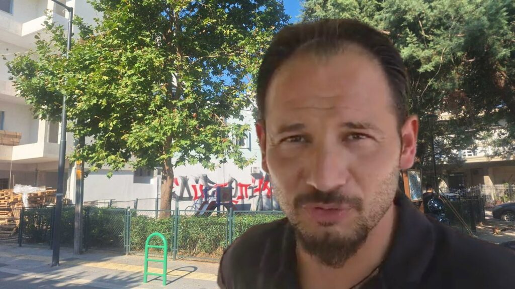 Συμπλοκή ανηλίκων στη Λάρισα: Σοκαριστική περιγραφή του άνδρα που βοήθησε τους ανήλικους – «Είχε 3 μαχαιριές και ακατάσχετη αιμορραγία, σταμάτησα τη ροή με ζώνη, μπορούσε να είχε πεθάνει (βίντεο – φωτο)