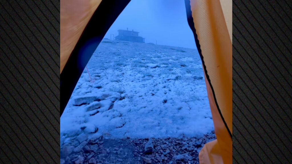 Από τον καύσωνα στο -17°C: Γιατί χιόνισε στον Ολυμπο μέσα στον Ιούλιο, η εξήγηση Τσατραφύλλια