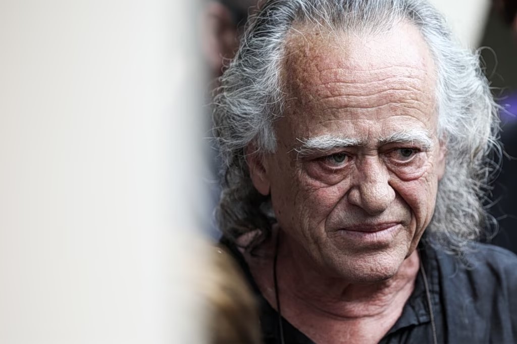 Νίκος Καλογερόπουλος: Πότε και πού θα γίνει η κηδεία του – Η παράκληση της οικογένειας