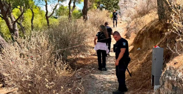 Βρέθηκε σορός σε σπηλιά κοντά στο εκκλησάκι των Αγίων Ισιδώρων στον Λυκαβηττό