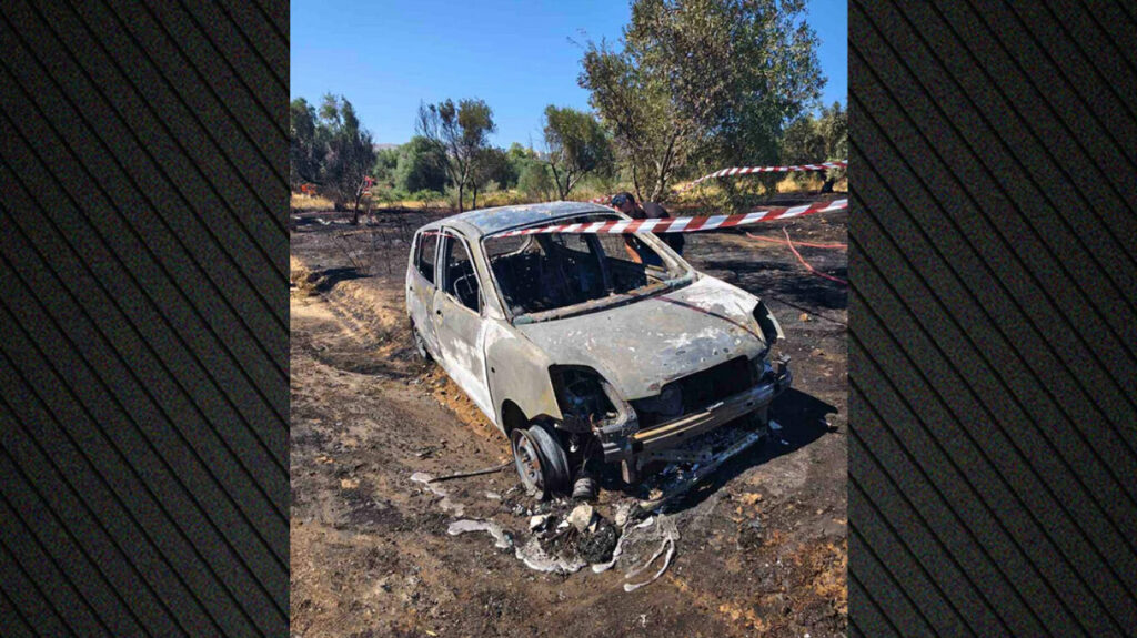 Οριοθετήθηκε η φωτιά στα Σπάτα: Εξετάζεται το ενδεχόμενο να ξεκίνησε από ΙΧ, μέσα στο οποίο βρέθηκε σορός