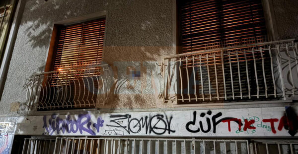 Φρίκη στην Κυψέλη: Βρέθηκε νεκρό βρέφος μέσα σε δοχείο που ήταν κρυμμένο σε βαλίτσα
