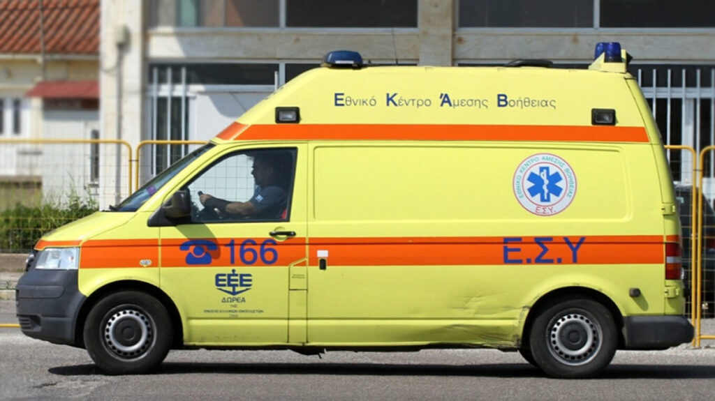Ξεσπά ο πατέρας του 15χρονου που πέθανε στη Λάρισα: «Μία ώρα παλεύαμε να τον κρατήσουμε στη ζωή, σήμερα έχω το παιδί μου ντυμένο γαμπρό»
