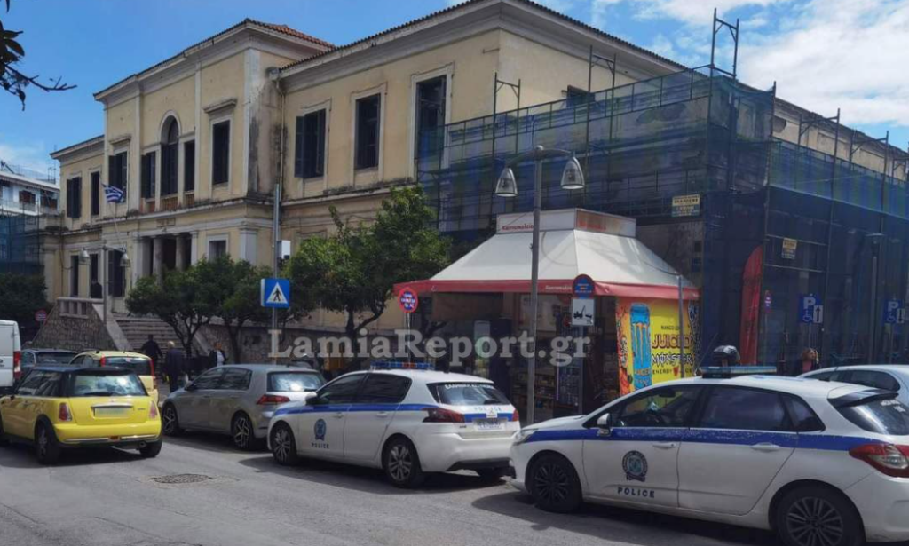 Στυλίδα: 46χρονος χαστούκισε 10χρονο μπροστά στη μητέρα του – Τους απείλησε με σουγιά