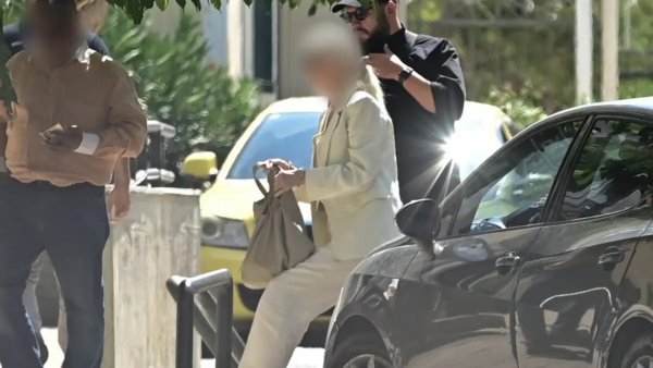 Προφυλακίστηκαν οι γιατροί της κλινικής του Κολωνακίου για τον θάνατο του Γιώργου Μαζωνάκη, τι υποστήριξαν στις μαραθώνιες απολογίες τους