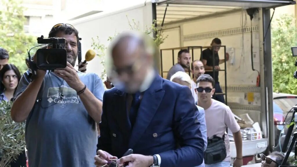 Θάνατος Γιώργου Μαζωνάκη: Ξεκίνησε απεργία πείνας ο 58χρονος γιατρός
