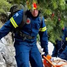 Ρόδος: «Ακούσαμε ότι σκοτώθηκε πυροσβέστης, μετά έμαθα ότι ήταν το παιδί μου» – Τα συγκλονιστικά λόγια της μητέρας του