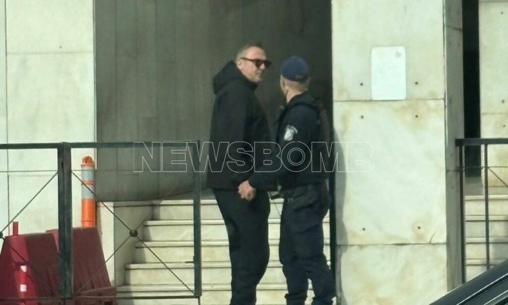 Δημητρακόπουλος για Ρέμο: Βρέθηκε στη ΓΑΔΑ για να καταθέσει μήνυση κατά blogs που τον δυσφημούν
