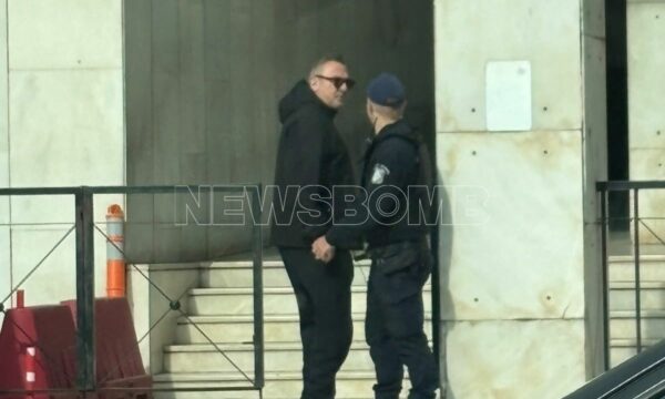 Δημητρακόπουλος για Ρέμο: Βρέθηκε στη ΓΑΔΑ για να καταθέσει μήνυση κατά blogs που τον δυσφημούν