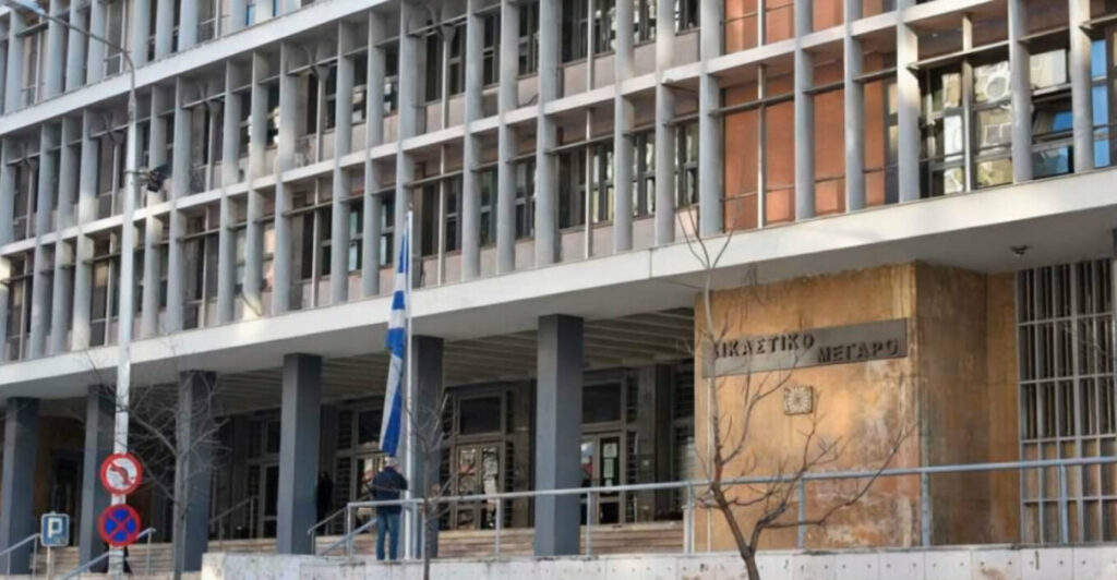 «Ζω έναν εφιάλτη δύο χρόνια»: Αθωώθηκε πατέρας που κατηγορήθηκε από την πρώην σύζυγό του για κακοποίηση του παιδιού τους