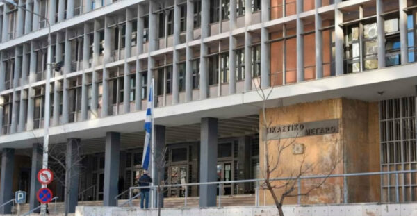 «Ζω έναν εφιάλτη δύο χρόνια»: Αθωώθηκε πατέρας που κατηγορήθηκε από την πρώην σύζυγό του για κακοποίηση του παιδιού τους