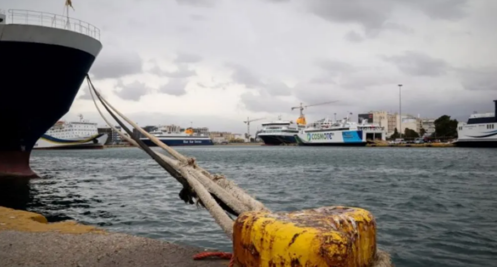 Απεργιακές κινητοποιήσεις στα λιμάνια στις 30 Οκτωβρίου, αναμένεται να παραμείνουν δεμένα τα πλοία σε επτά λιμάνια